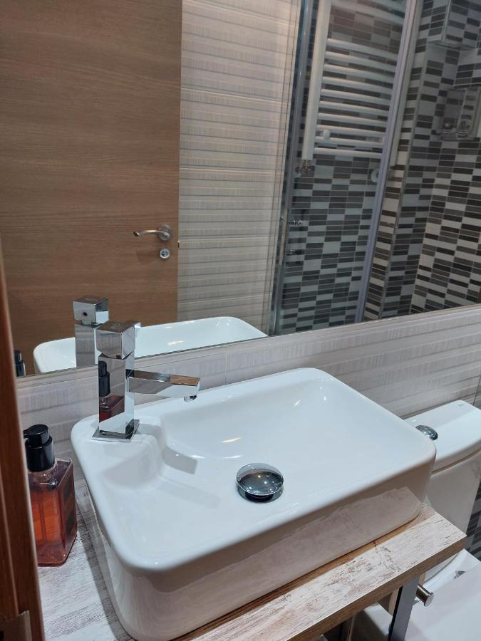 Apartamentos Deluxe Barajas 마드리드 외부 사진